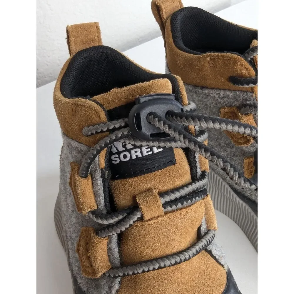 Sorel Out N About IV Classic Youth Waterproof Boot Kid's Size 1 Tan Gray Outdoor